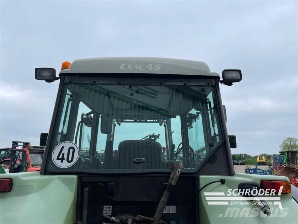 CLAAS CELTIS 426 Трактори