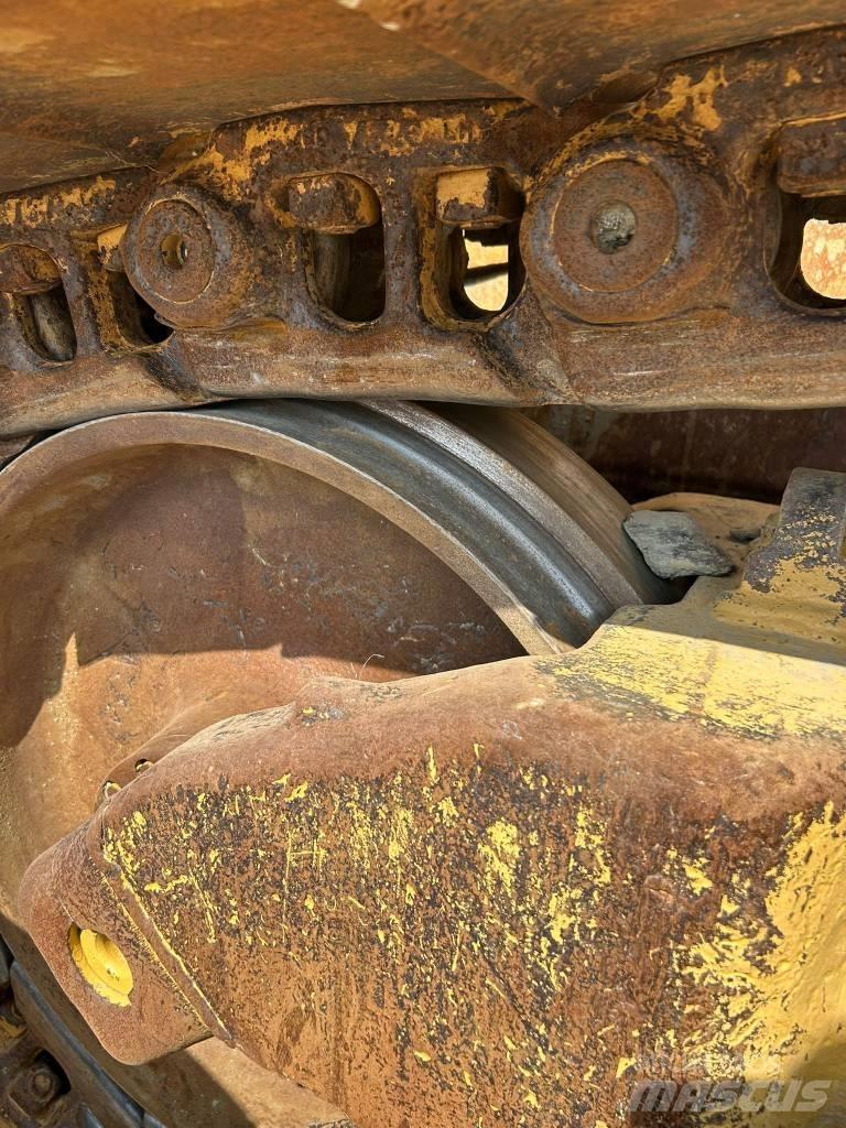 CAT D 7 R (Leica GPS) Гусеничні бульдозери