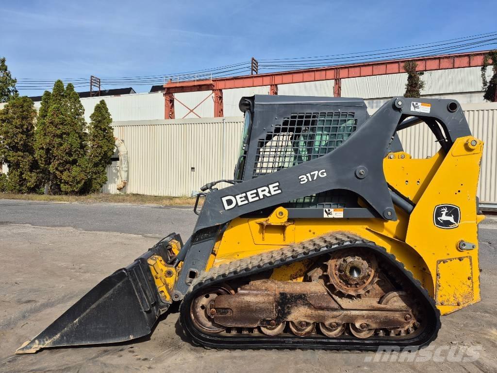 John Deere 317 Міні-навантажувачі