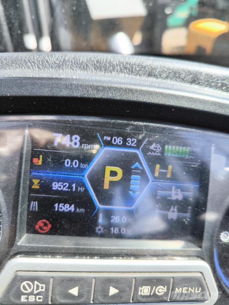 Hyundai 160D-9L Навісні вилочні підйомники для вантажівок