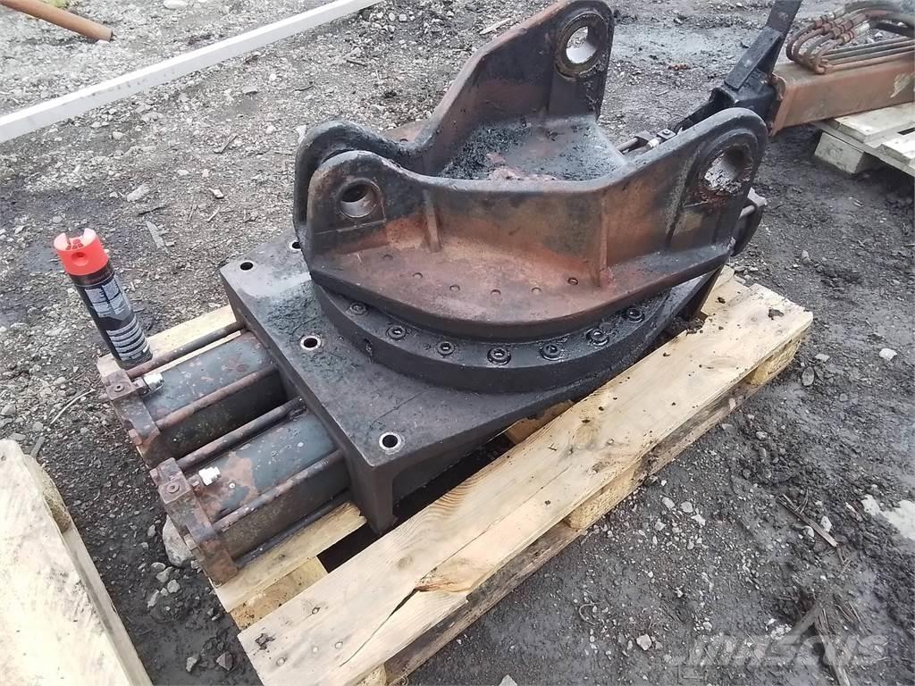 Rottne RG83 Транспортерні крани