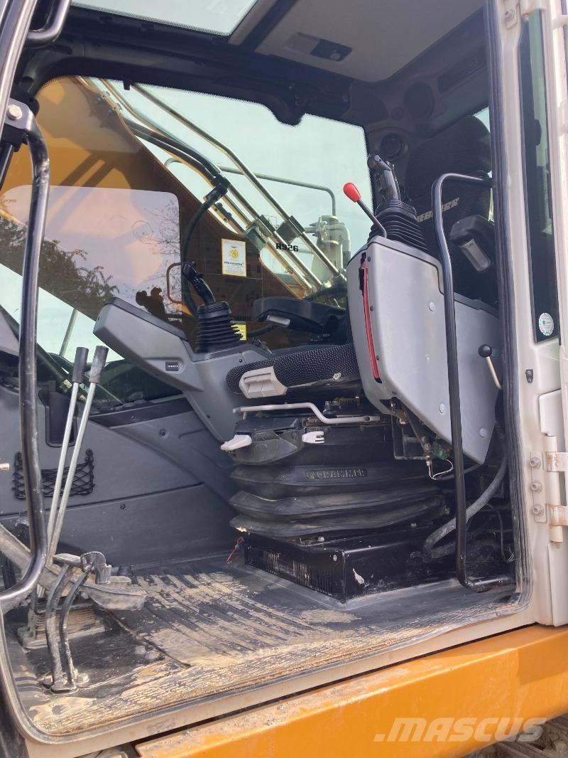 Liebherr R926 Гусеничні екскаватори