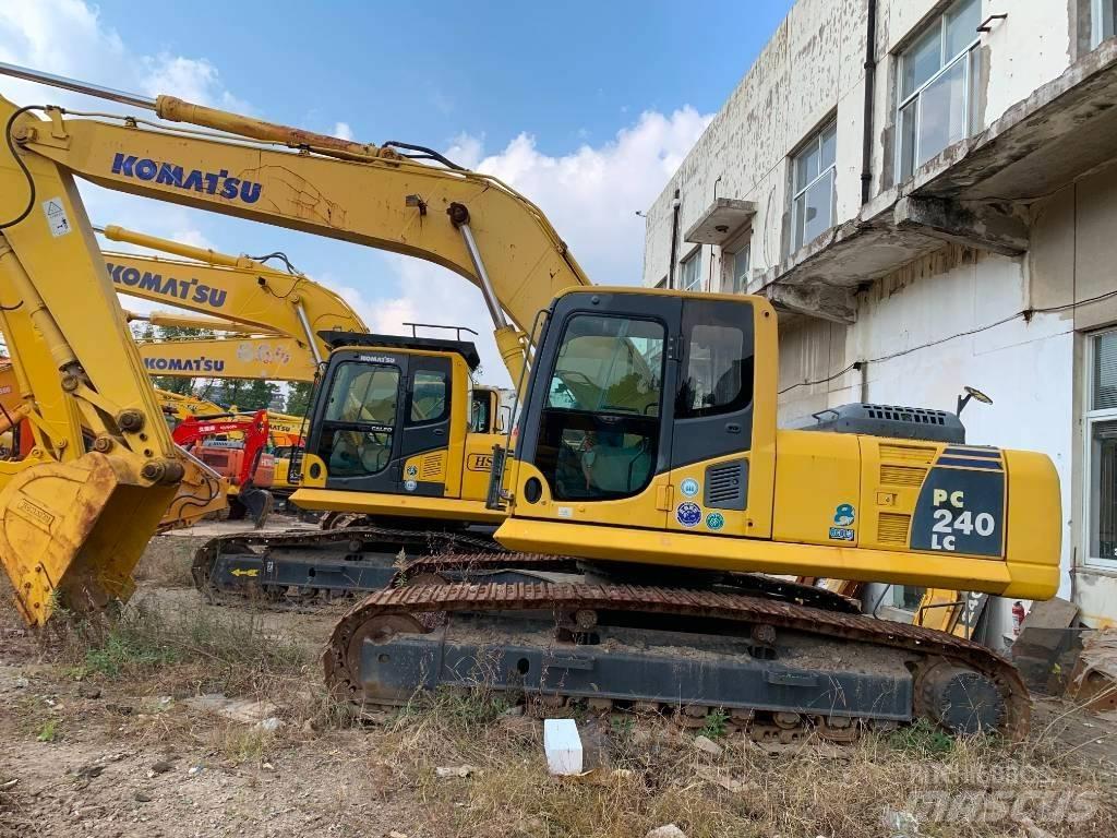 Komatsu PC 240 Гусеничні екскаватори