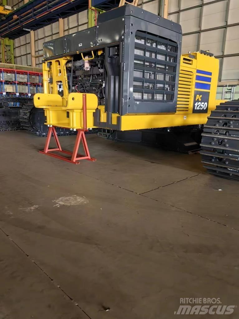 Komatsu 1250 Гусеничні екскаватори