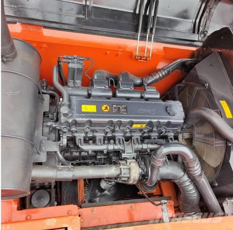 Doosan DX 340 LC Гусеничні екскаватори