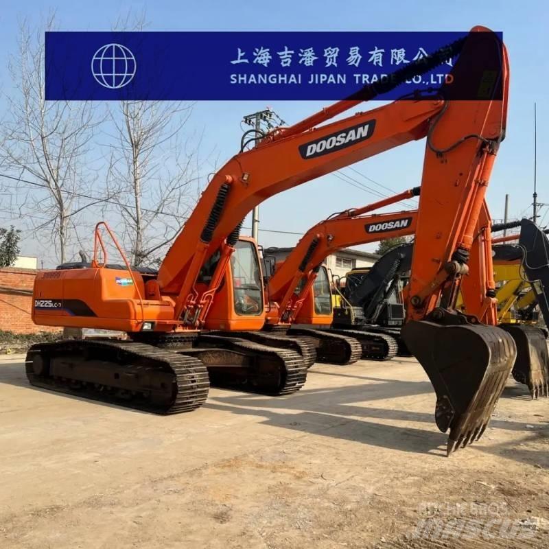 Doosan DH 225 LC-7 Гусеничні екскаватори