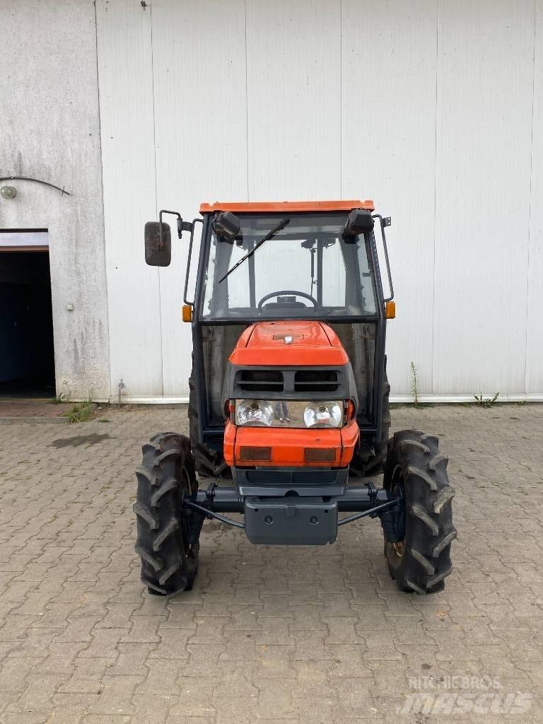 Kubota GL 320 Трактори