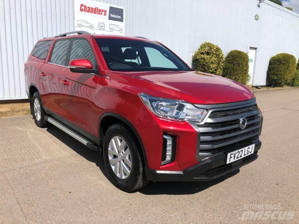 Ssangyong Musso Автомобілі