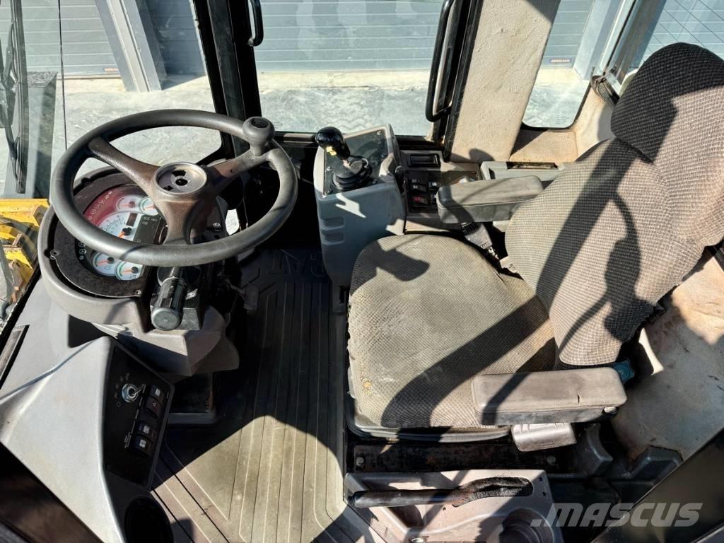 CAT 924 G Фронтальні навантажувачі