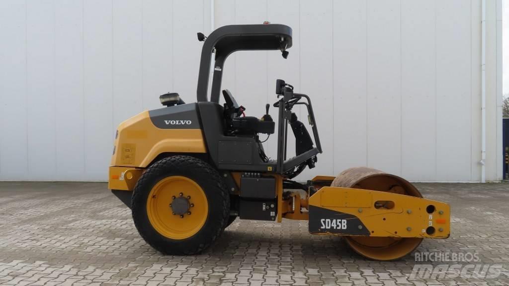 Volvo SD 45 B Грунтові котки