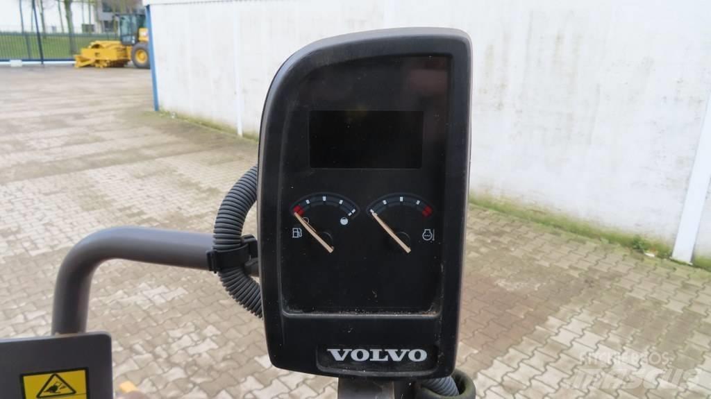 Volvo SD 45 B Грунтові котки