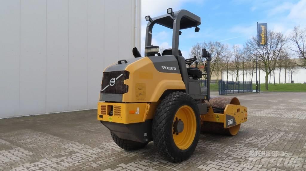Volvo SD 45 B Грунтові котки