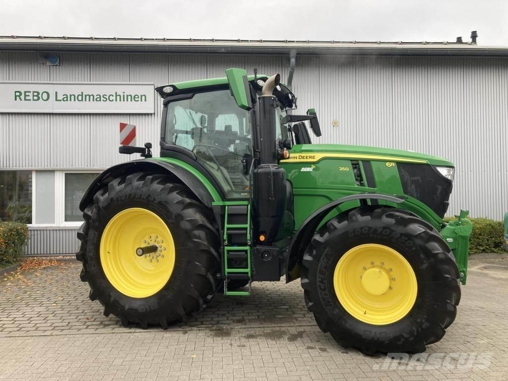 John Deere 6R250 Трактори