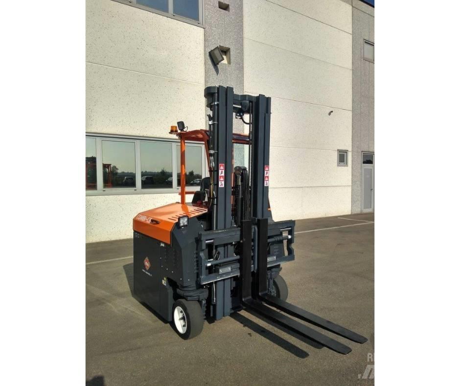 Combilift C3000CBE Вантажник для вузьких проходів