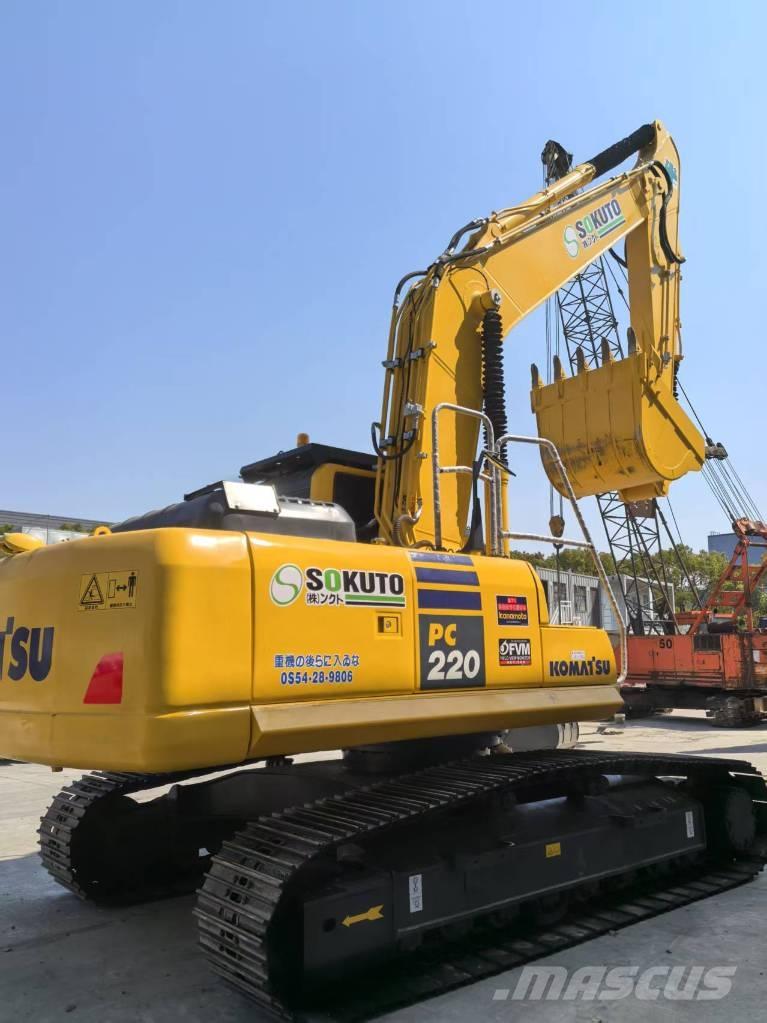 Komatsu PC 220-8 Гусеничні екскаватори