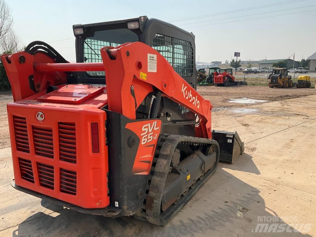 Kubota SVL65-2 Міні-навантажувачі