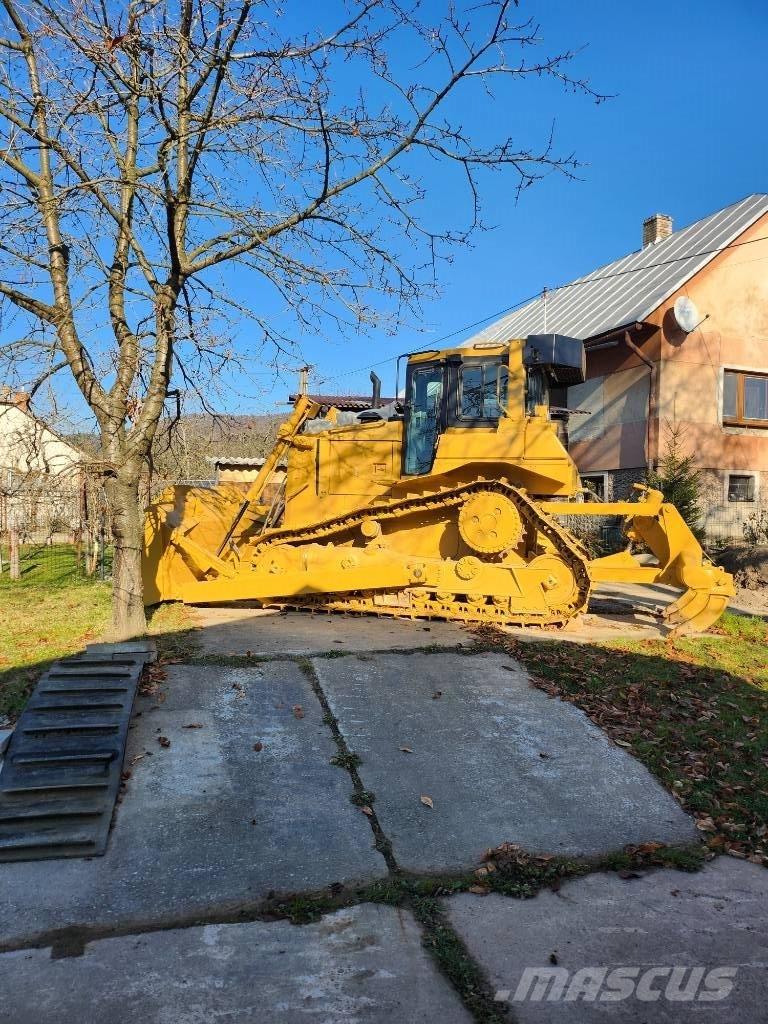 CAT D 6 R II Гусеничні бульдозери