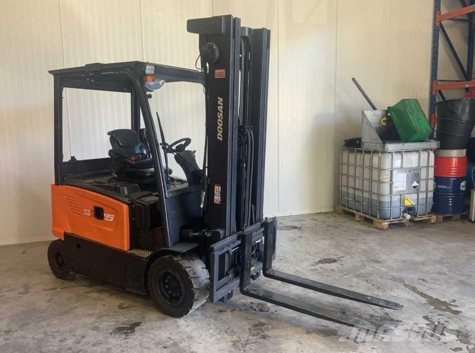 Doosan B 25 X-7 Електронавантажувачі