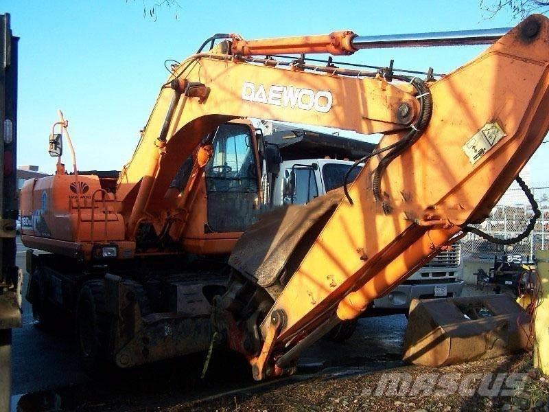 Daewoo S180W Колісні екскаватори