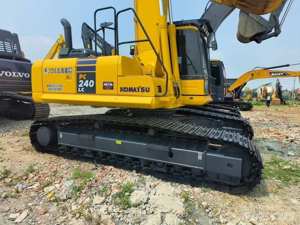 Komatsu PC 240-8 Середні екскаватори 7т. - 12т.
