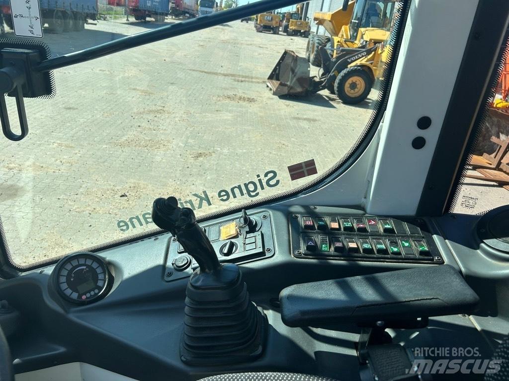 Liebherr L 506 Фронтальні навантажувачі
