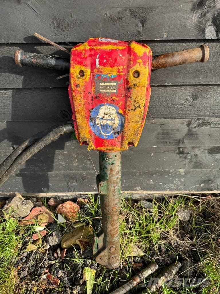 Atlas Copco BREAKER Плуги