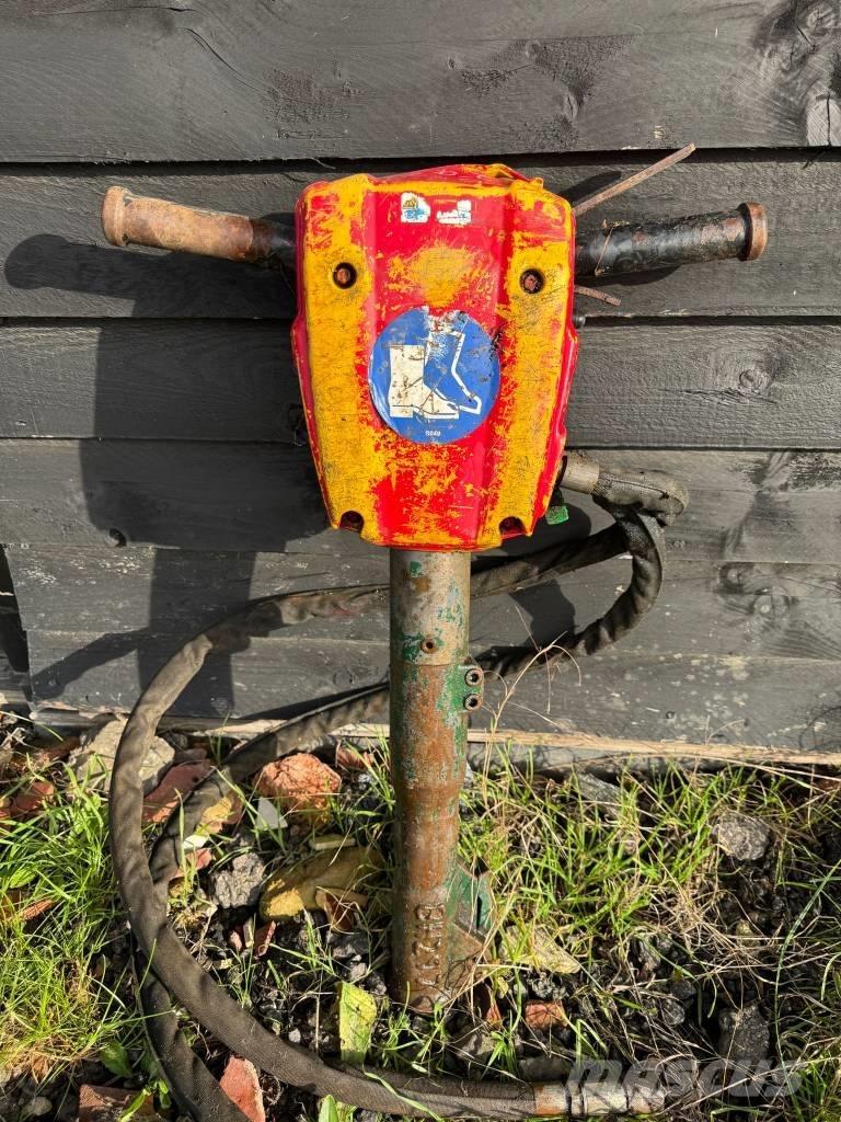 Atlas Copco BREAKER Плуги