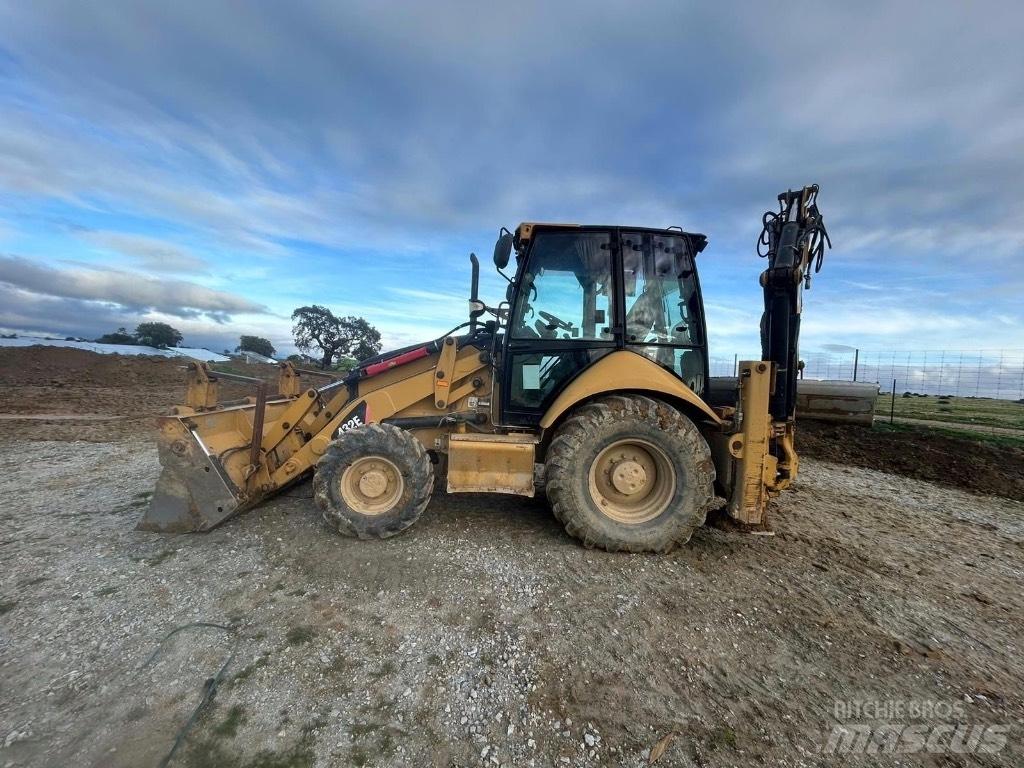 CAT 432 E Екскаватори-навантажувачі