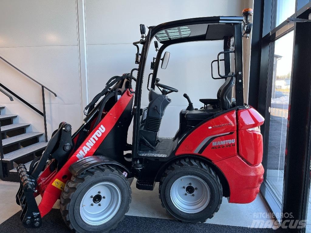 Manitou MLA 2-25 H Багатофункціональне обладнання для вантажних і землекопальних робіт