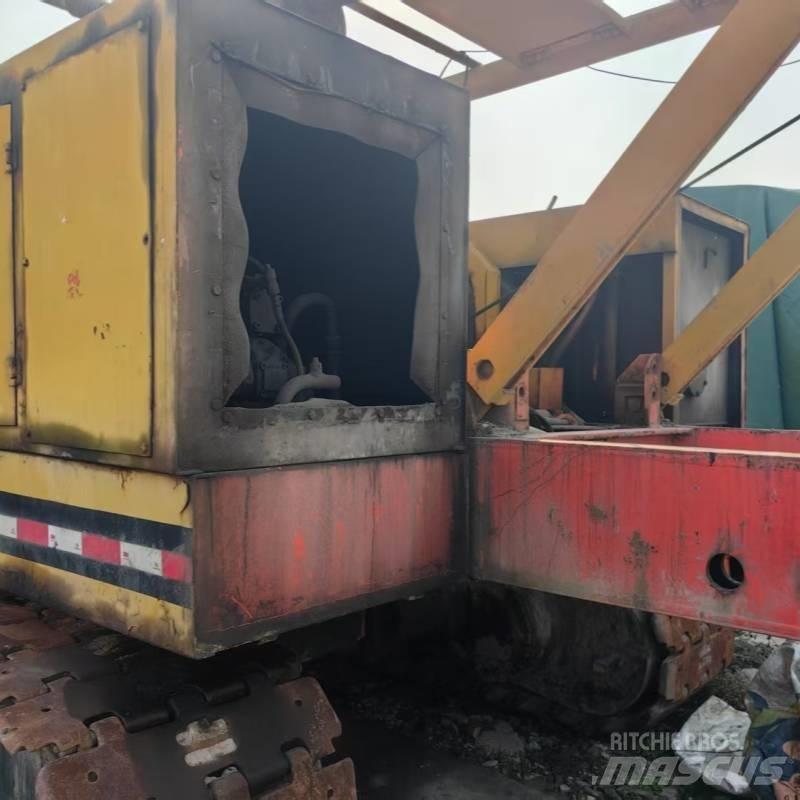 Hitachi KH180 Гусеничні крани