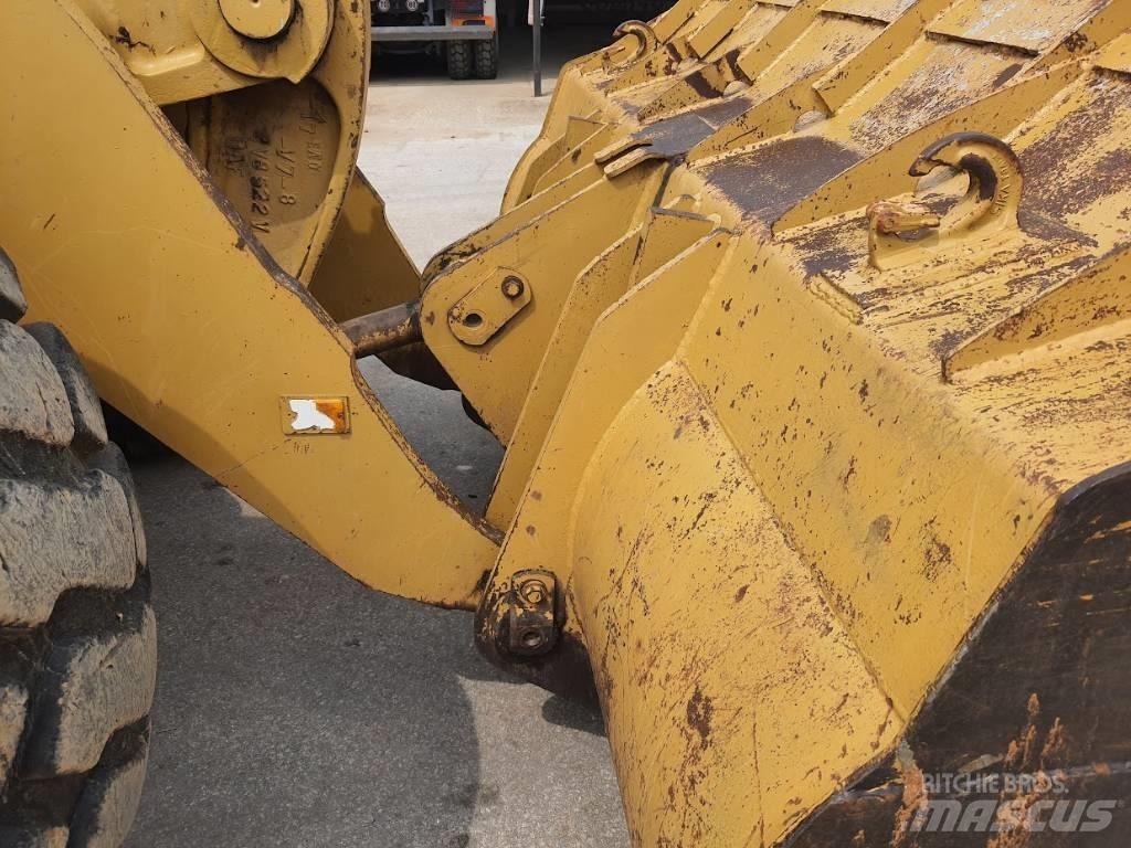 CAT 966 E Фронтальні навантажувачі