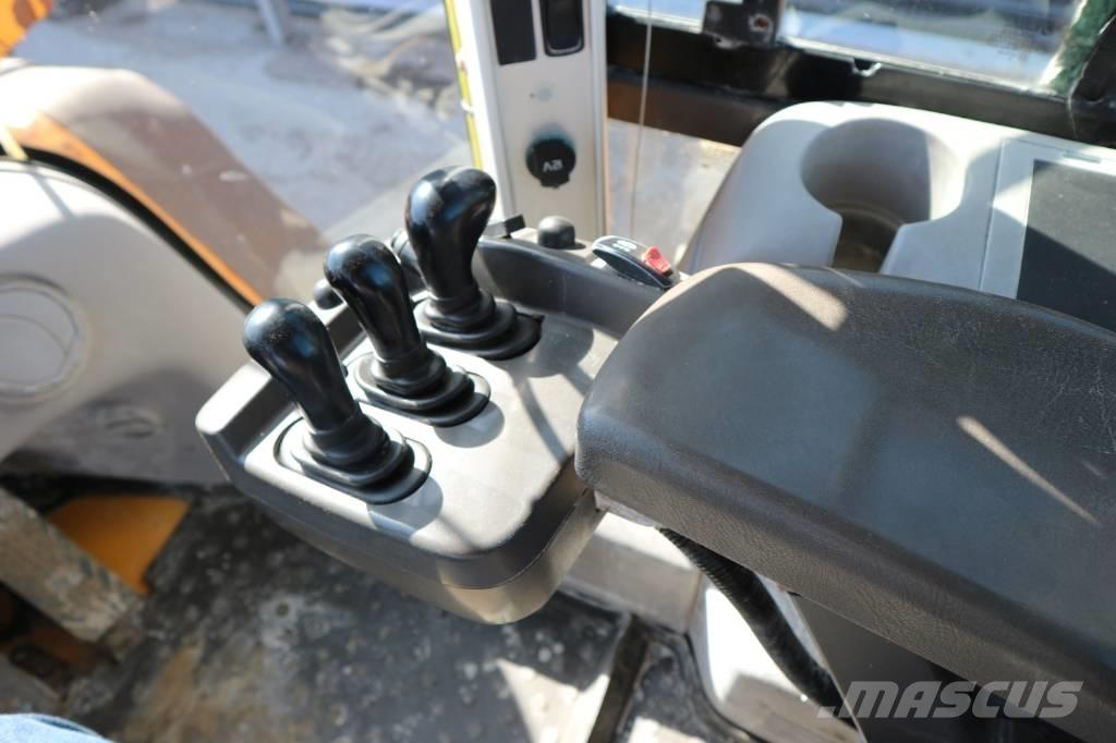 Volvo L120G Фронтальні навантажувачі