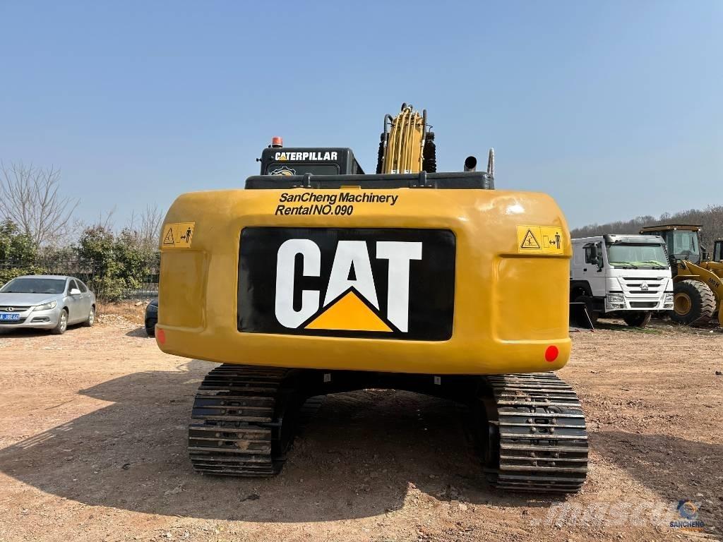 CAT 320D Гусеничні екскаватори