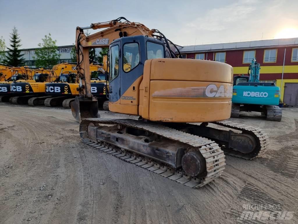 CASE CX 225 SR Гусеничні екскаватори