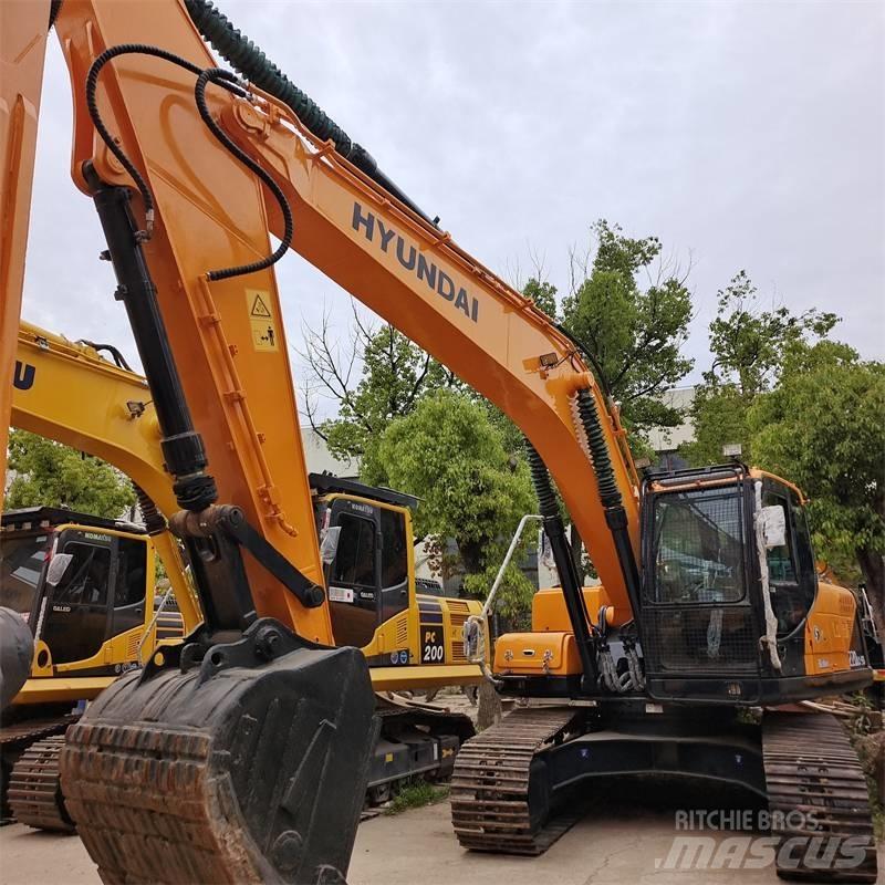 Hyundai 220LC -9S Гусеничні екскаватори