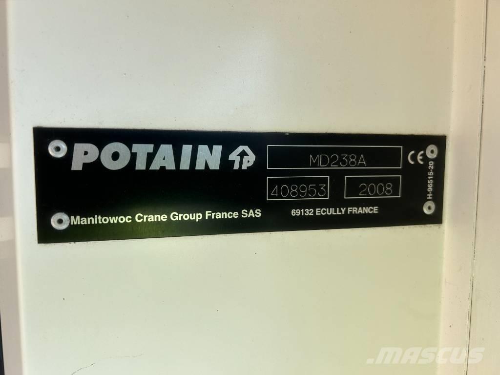 Potain MD238A-J10 Баштові крани