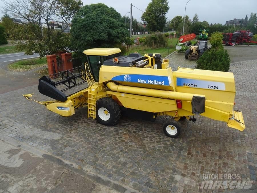 New Holland TC 54 Зернозбиральні комбайни
