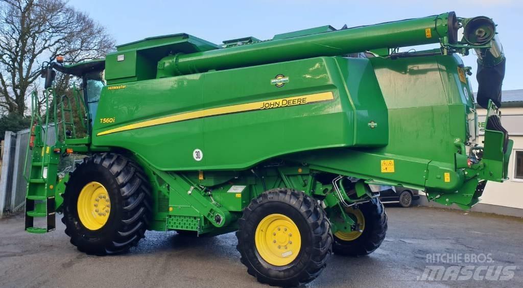 John Deere T 560 i Зернозбиральні комбайни