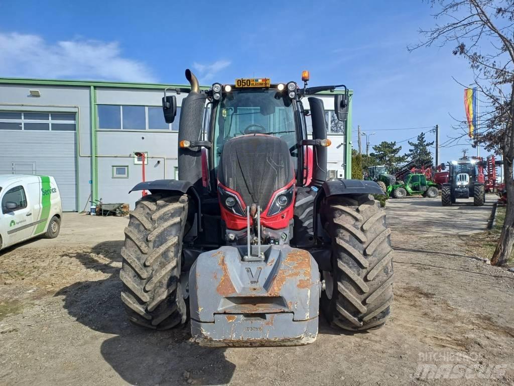 Valtra T 254 Трактори