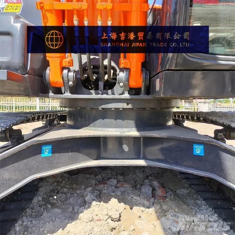 Hitachi ZX 120 Гусеничні екскаватори