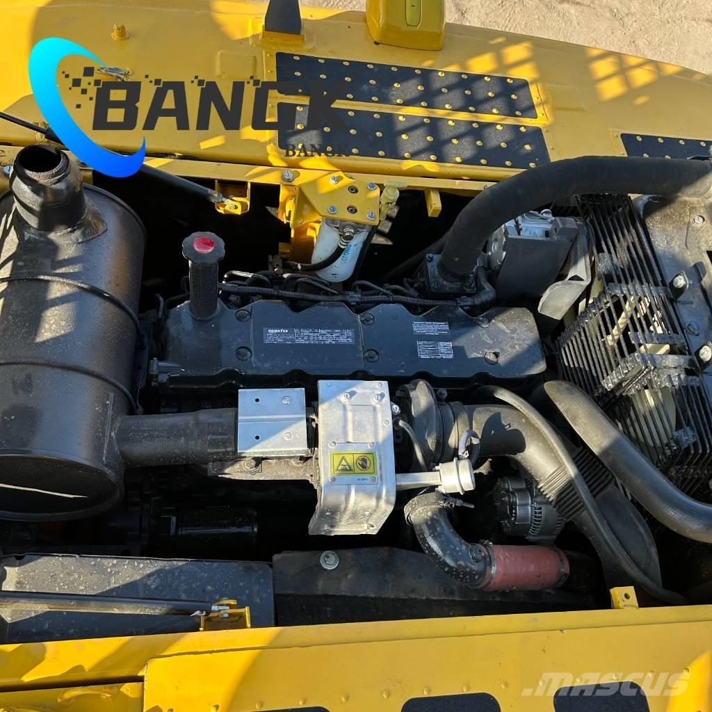 Komatsu PC 240-8 Гусеничні екскаватори