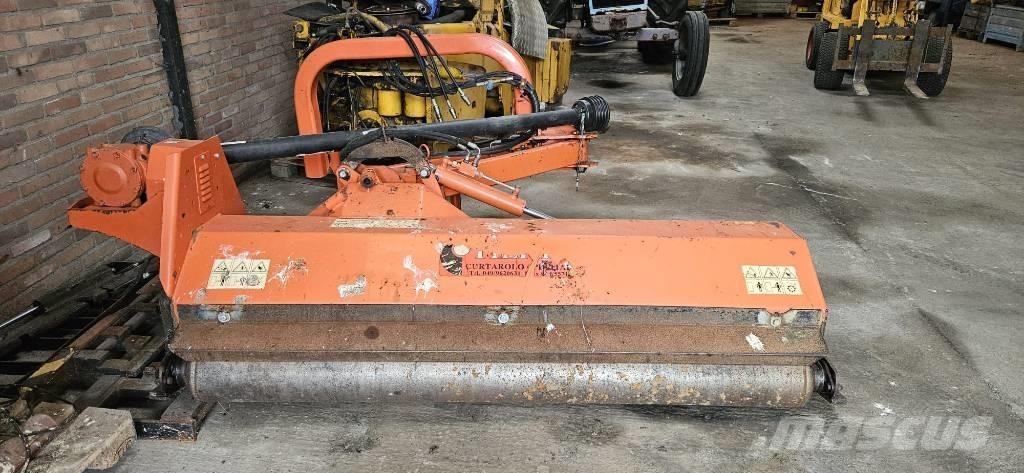 Tierre Klepelmaaier Звичайні плуги