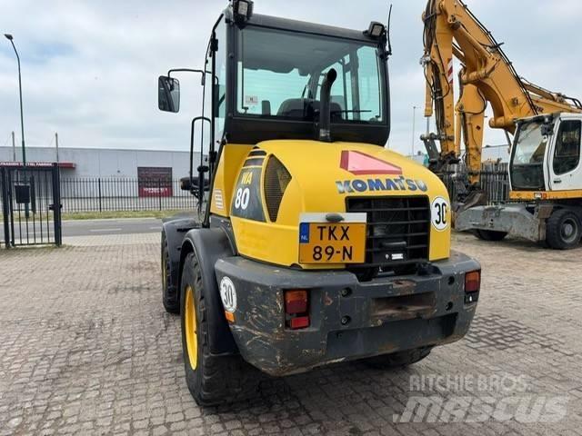 Komatsu WA 80-5 Фронтальні навантажувачі