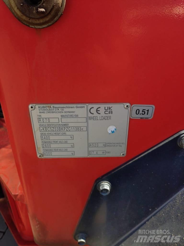 Kubota R 070 Фронтальні навантажувачі