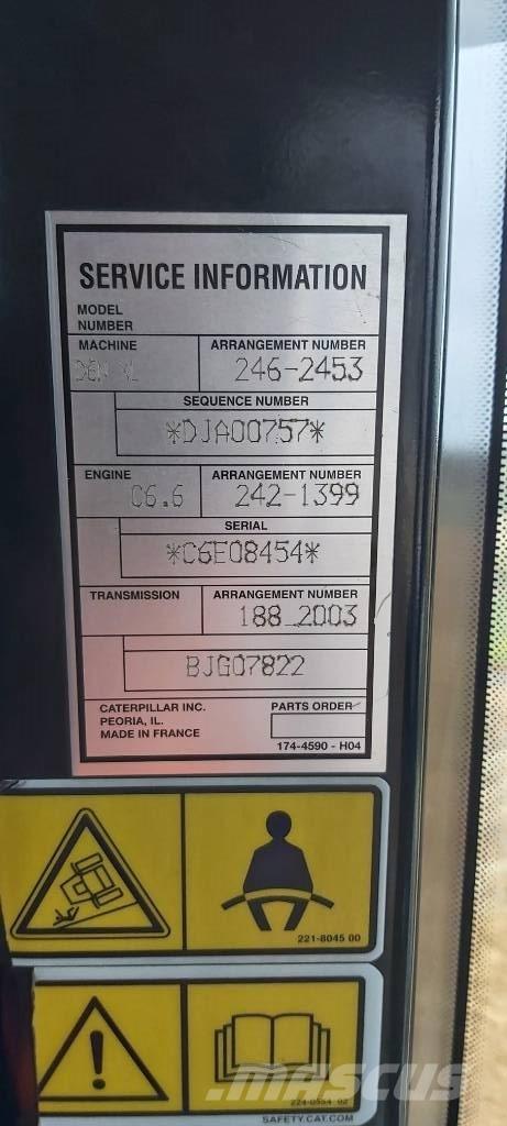 CAT D6N XL Гусеничні бульдозери