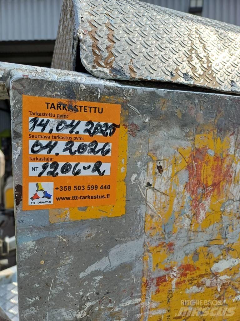 Omme 1250 Вишки-причепи