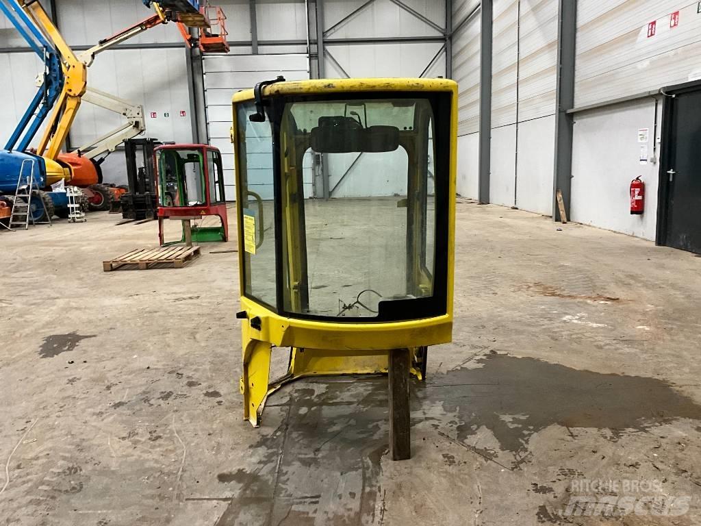 Yanmar Vio 20 / vio 25 Кабіна