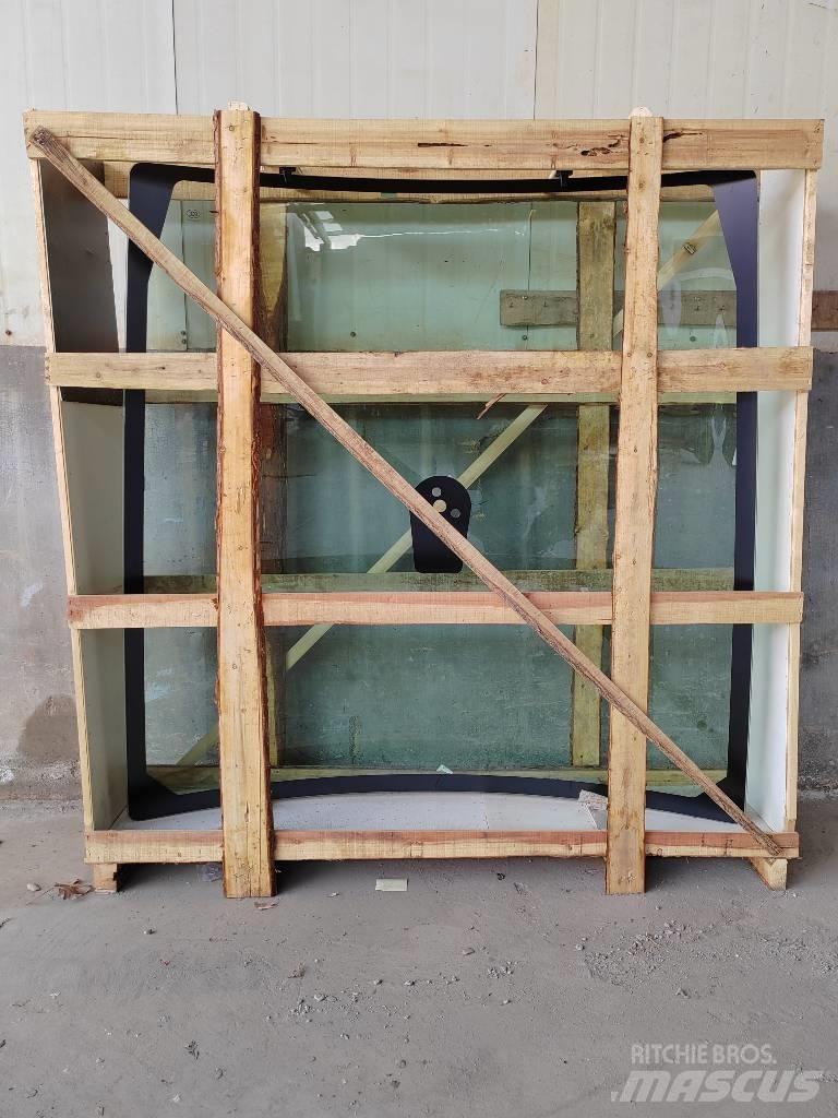 CLAAS Front window Кабіна