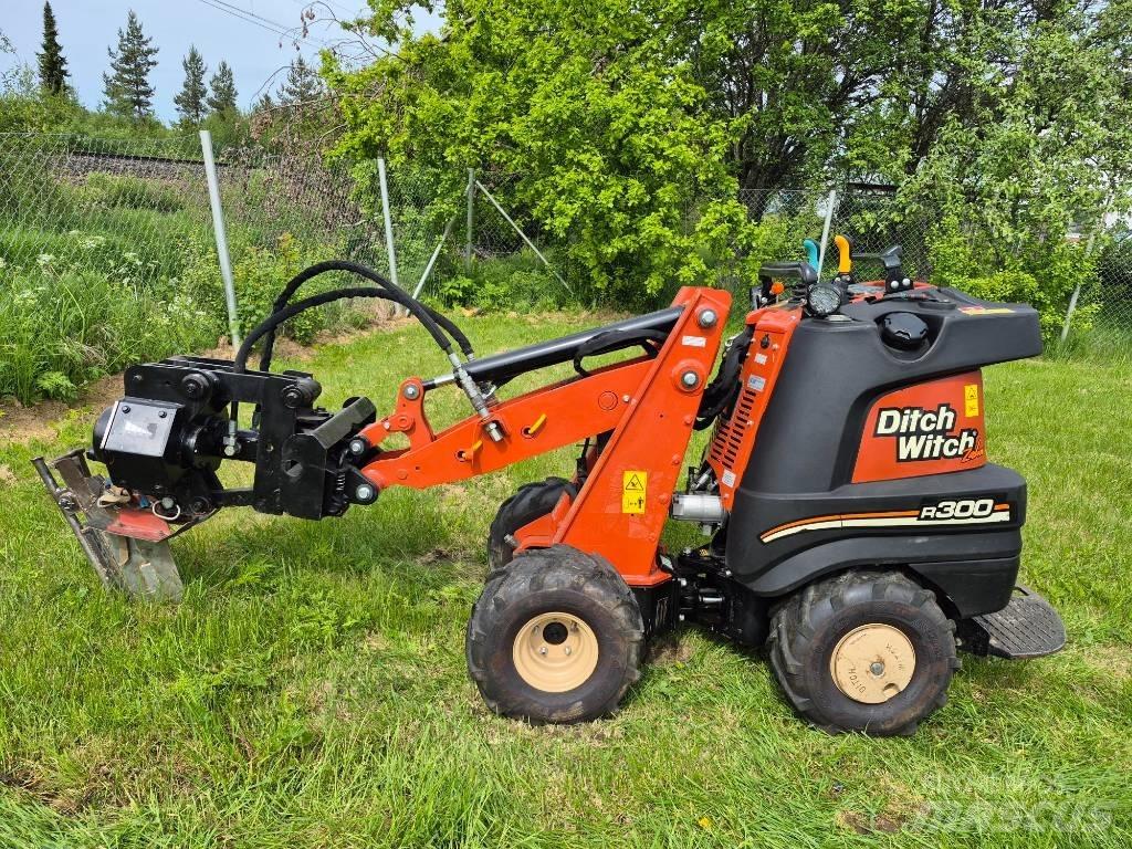 Ditch Witch R300 Канавокопачі