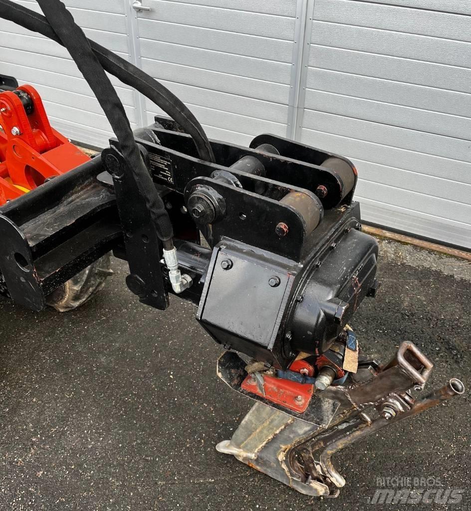 Ditch Witch R300 Канавокопачі